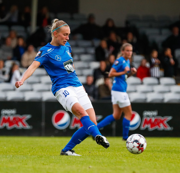 Anna María Baldursdóttir er í vörninni.