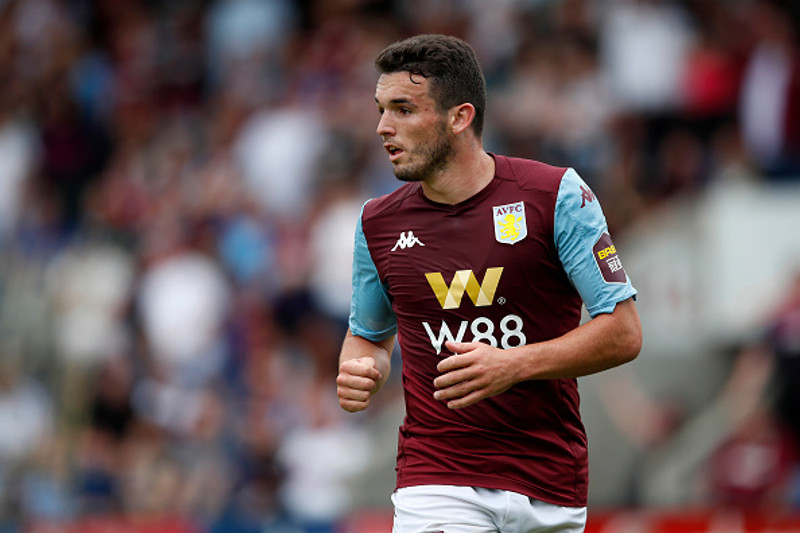 Gerrard tekur fyrirliðabandið af Mings - McGinn nýr fyrirliði