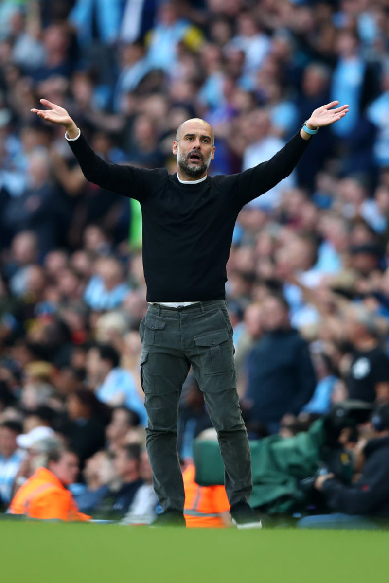 England í dag - Man City þarf sigur
