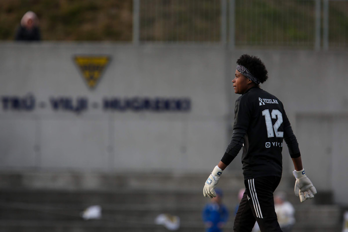 Ana Lucia N. Dos Santos.