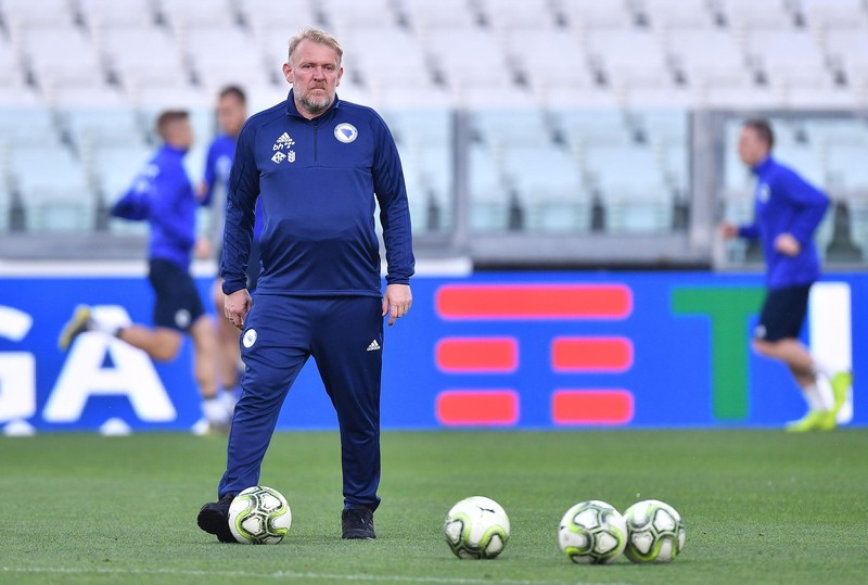 Robert Prosinecki greindi frá því að hann væri hættur í viðtali eftir leik