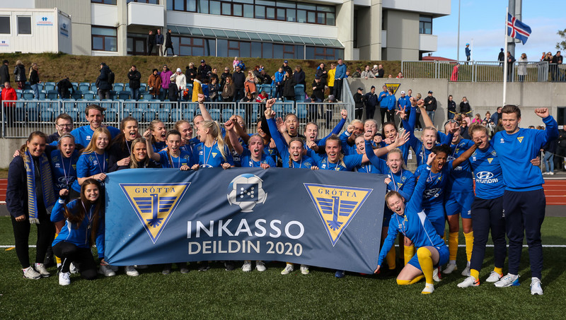 Leikmenn Gróttu fagna sæti í Inkasso