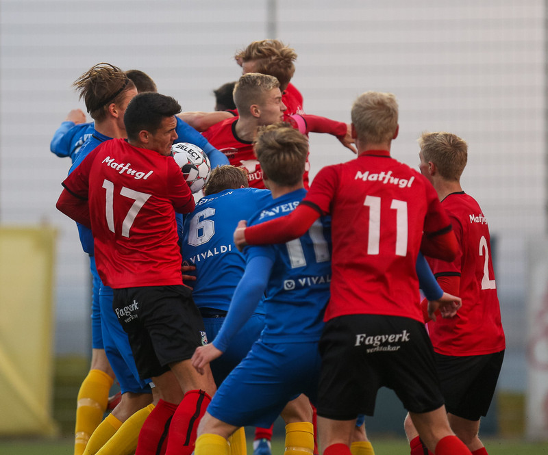 Myndaveisla: Afturelding burstaði Gróttu á nesinu