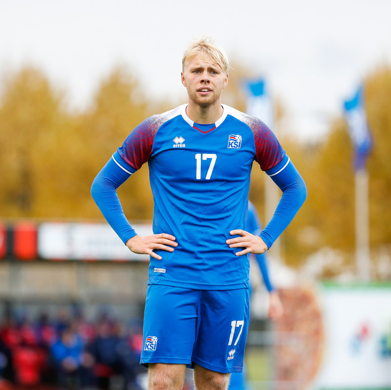 Sveinn Aron Guðjohnsen í leik með U21 árs landsliðinu