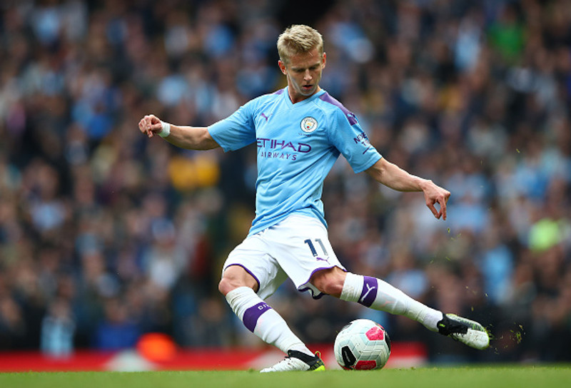 Zinchenko kemur inn í lið City.