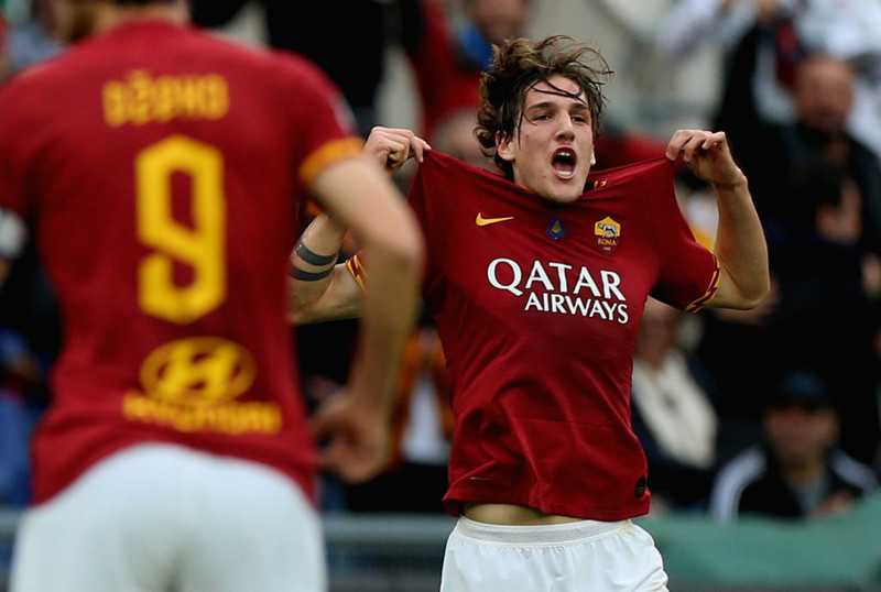 Zaniolo fagnar marki sínu í dag.