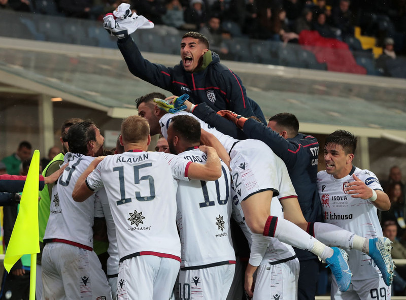 Cagliari er í Evrópubaráttu, þeir fá fallbaráttulið Sampdoria í heimsókn í kvöld.