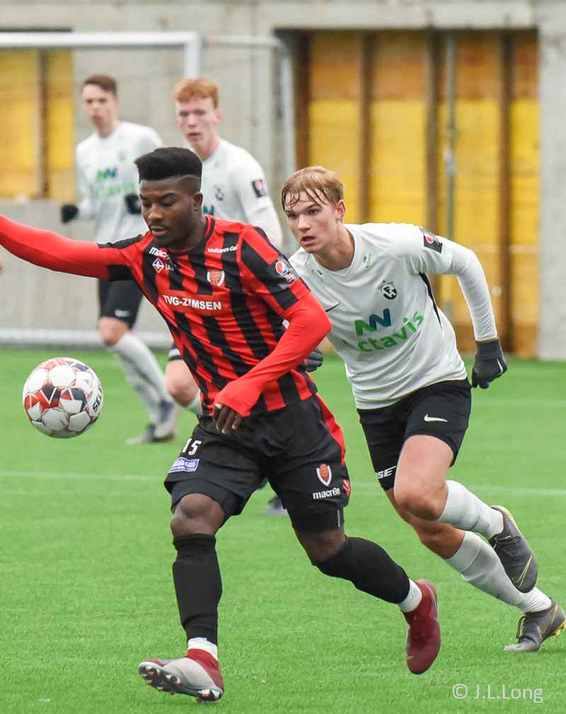 Myndaveisla: FH vann Víking í Bose mótinu