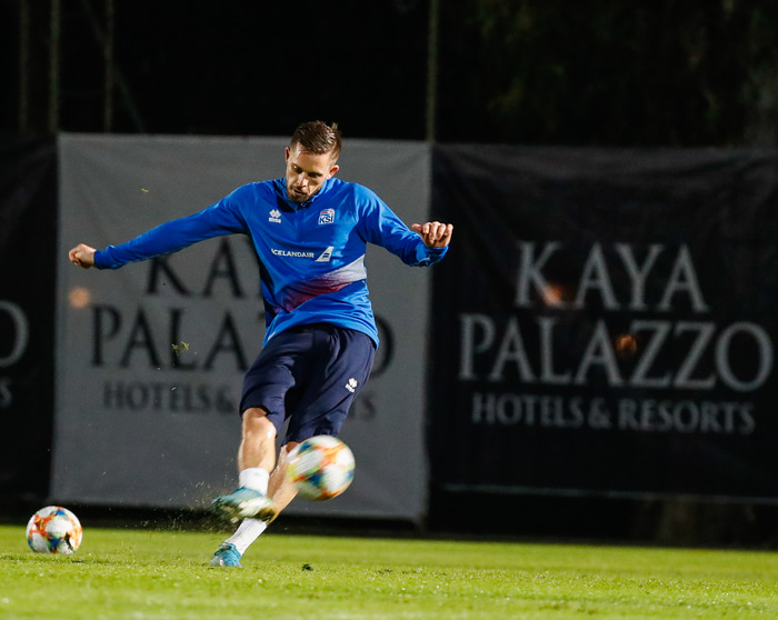 Gylfi á æfingu í Antalya.