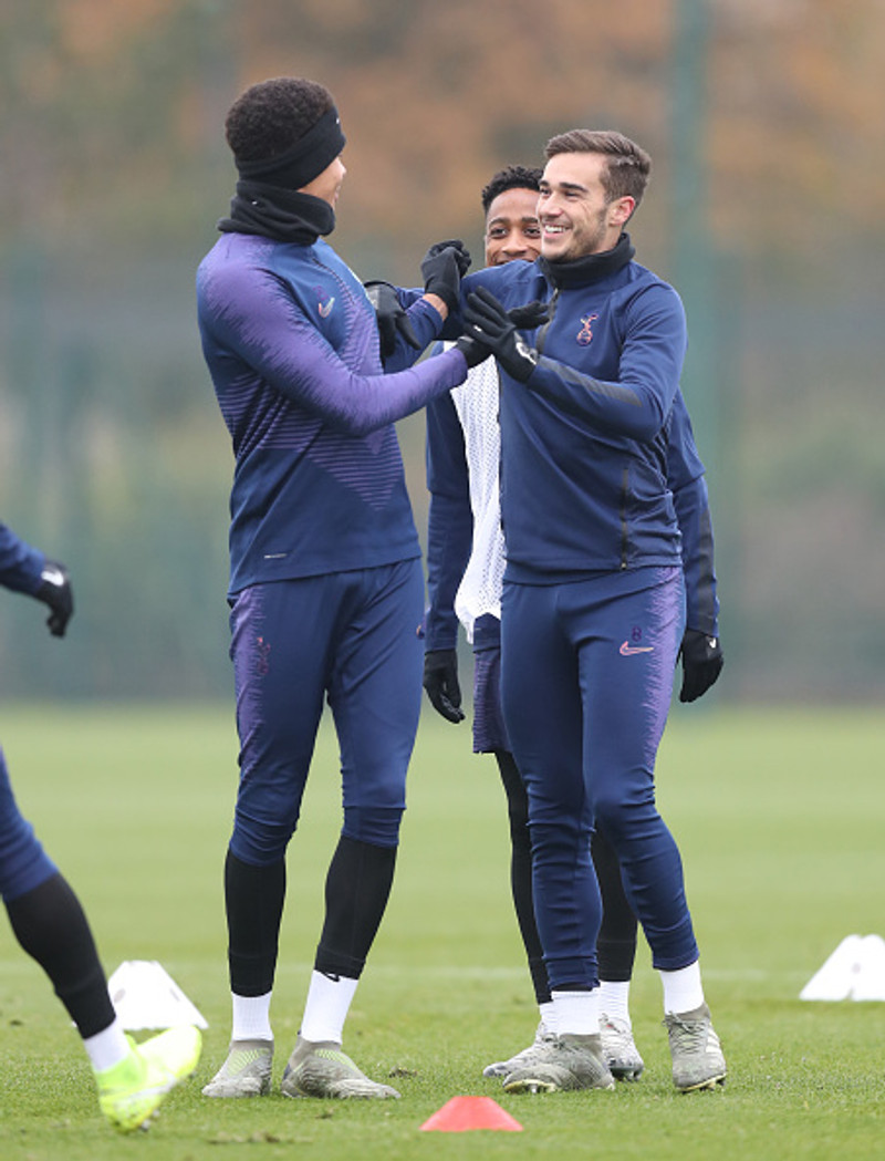 Þjálfarar og leikmenn Tottenham hafa ekki tekið á sig launalækkun.
