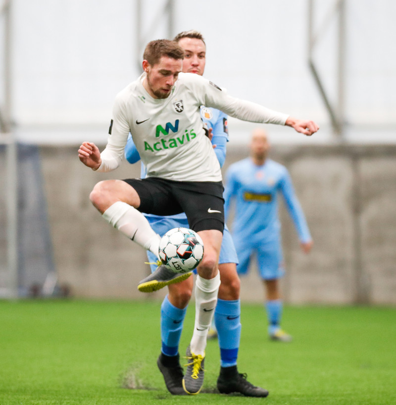 Viktor Smári Segatta í leik með FH fyrr í vetur.