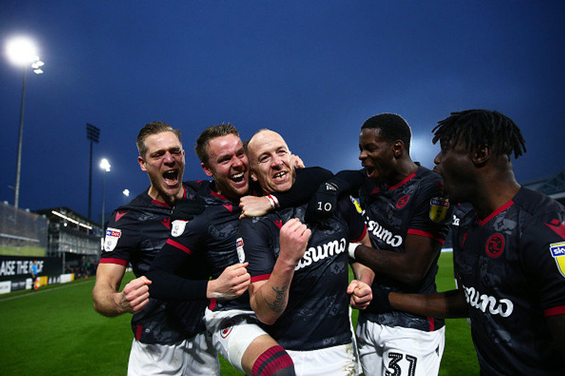 Charlie Adam (fyrir miðju) fagnar í leik með Reading. Hann kleip eitt sinn í Jökul og sagði hann of feitan.