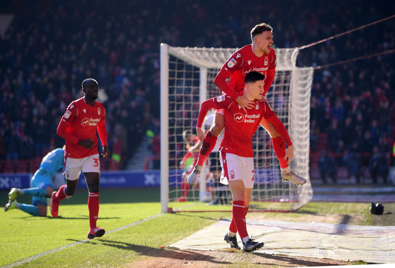 Joe Lolley skoraði tvö áður en honum var skipt útaf.