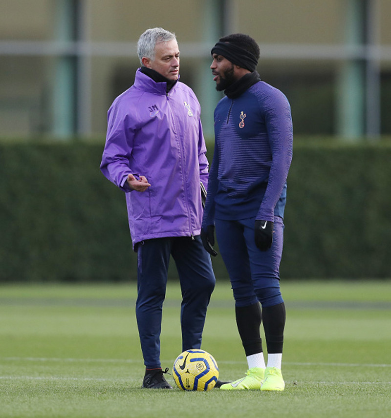 Rose og Mourinho fara yfir málin.