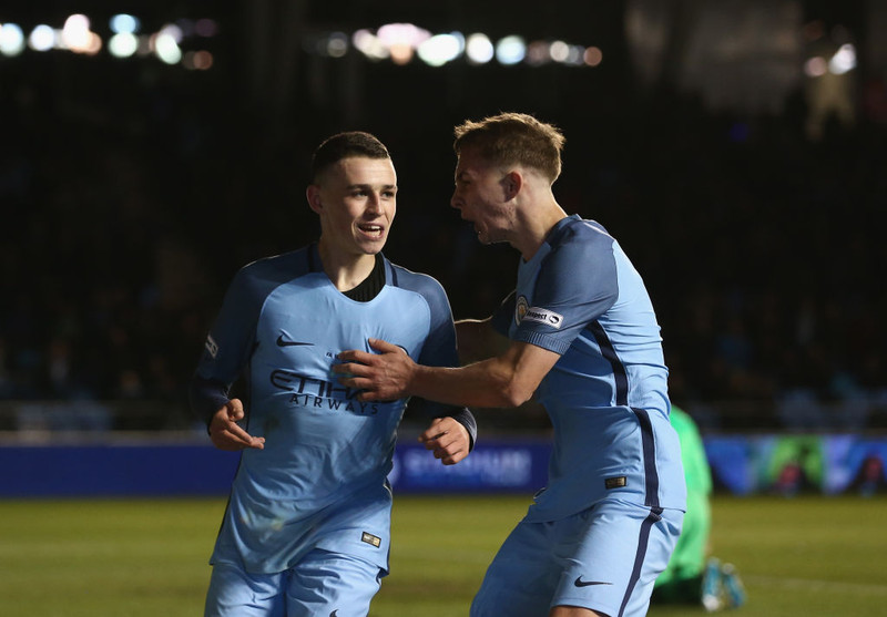 Phil Foden og Matt Smith.