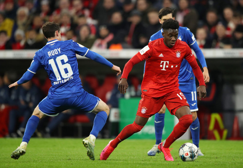 Davies í leik með Bayern.