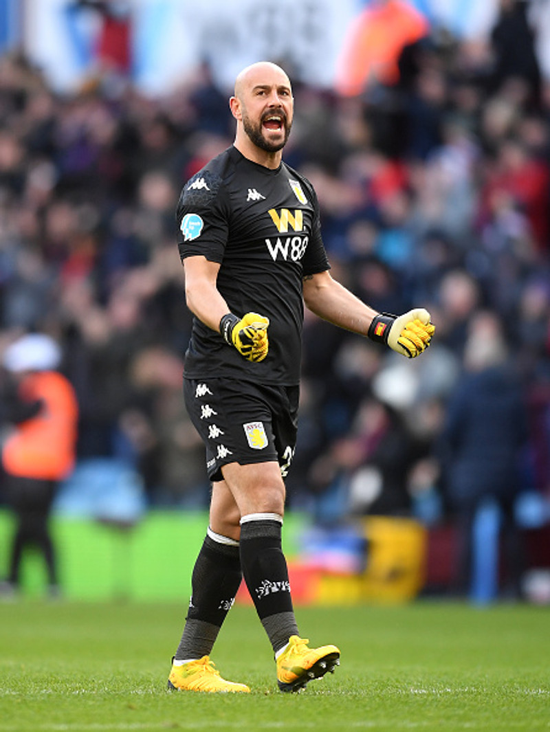 Einkunnir Aston Villa og Tottenham: Pepe Reina bestur