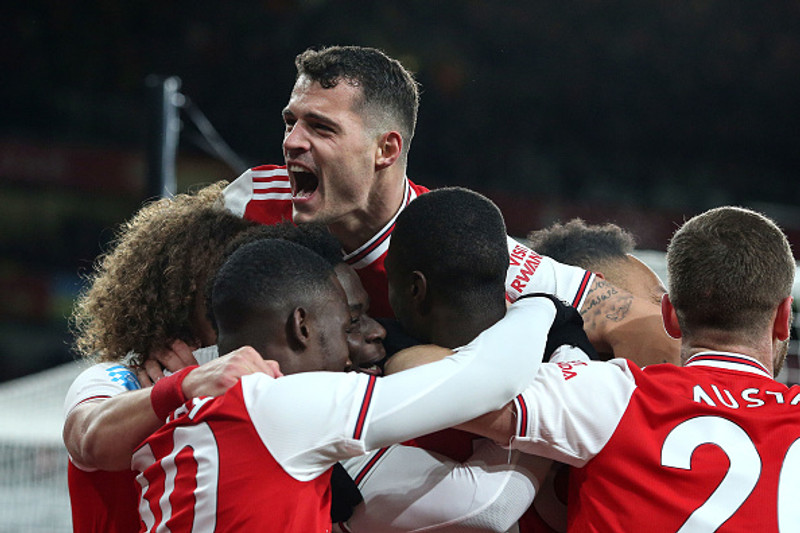 Arsenal fær Everton í heimsókn.
