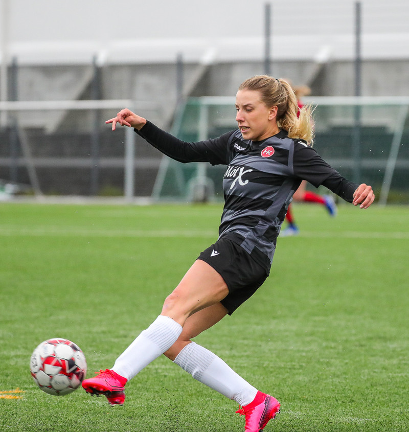 Ísabella Eva Aradóttir er fyrirliði HK