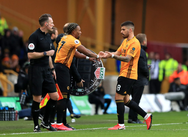 Ruben Neves - Portúgalski landsliðsmaðurinn hefur fengið verðskuldað hrós fyrir framgöngu sína með Úlfunum.