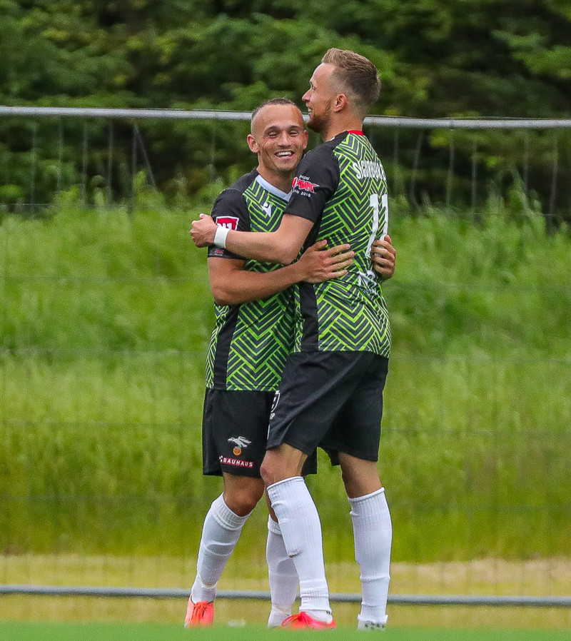 Myndaveisla: Valur burstaði Víking