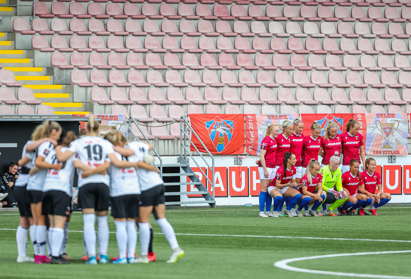 Myndaveisla: Valur sló ÍBV út