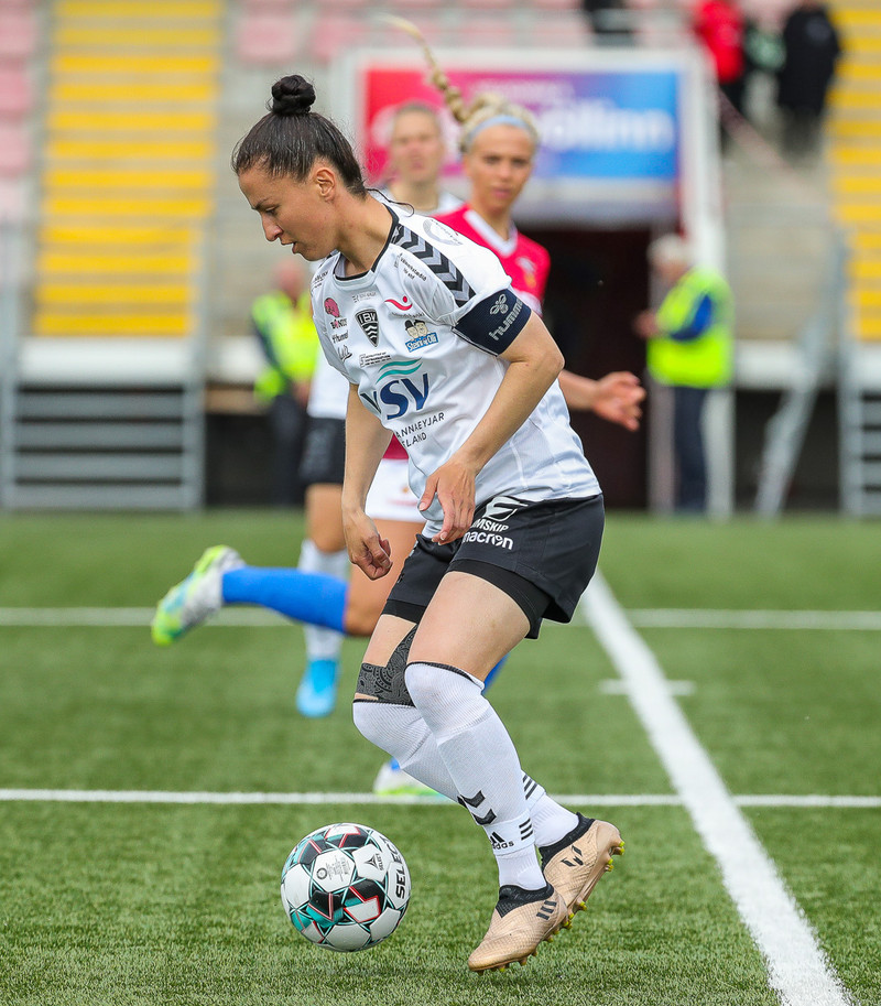 Myndaveisla: Valur sló ÍBV út