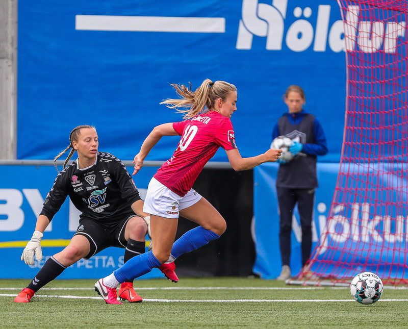 Myndaveisla: Valur sló ÍBV út