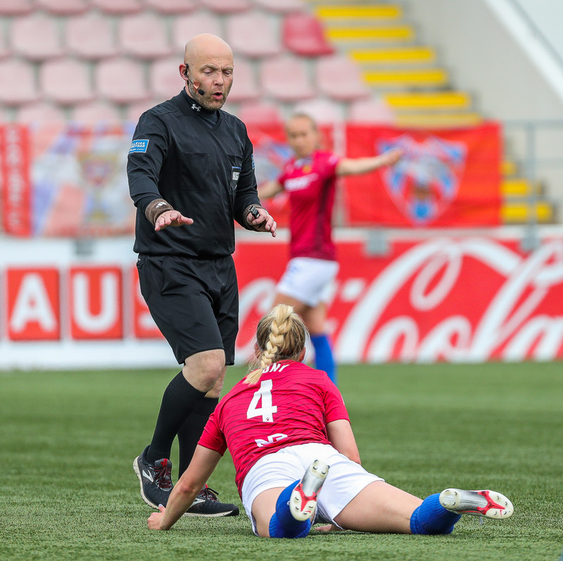 Myndaveisla: Valur sló ÍBV út