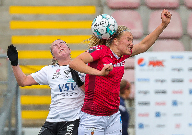 Myndaveisla: Valur sló ÍBV út
