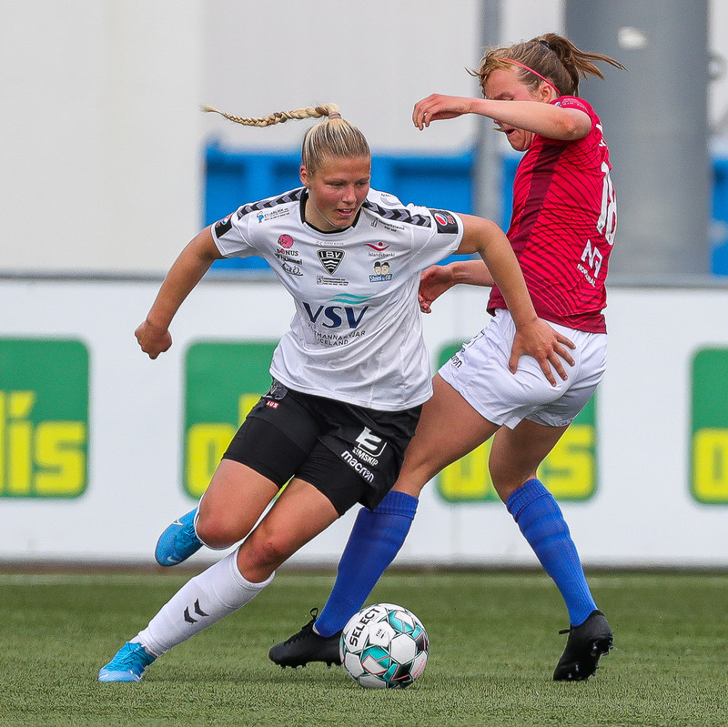 Myndaveisla: Valur sló ÍBV út