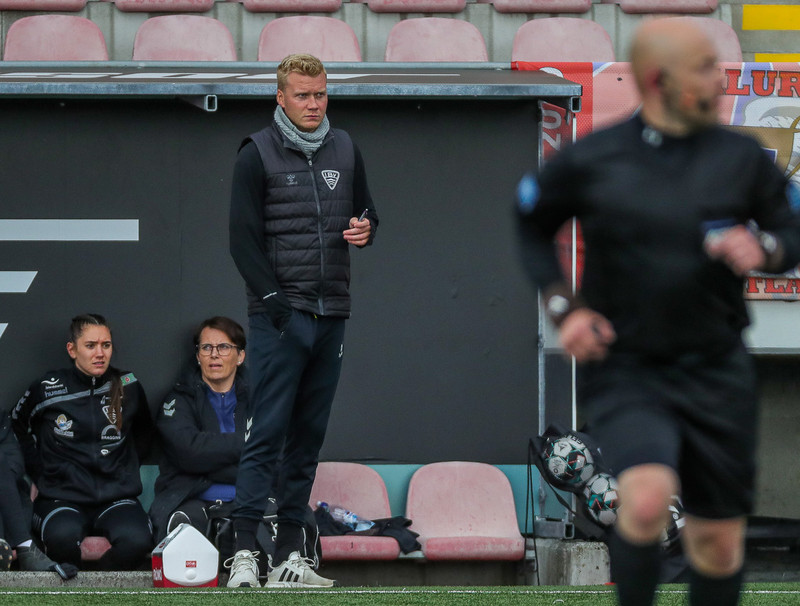 Myndaveisla: Valur sló ÍBV út
