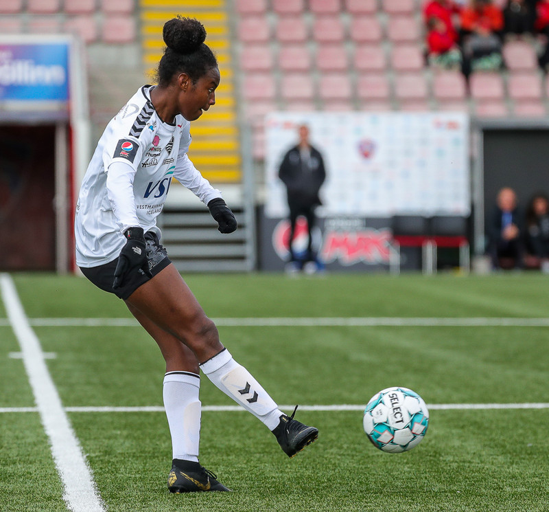 Myndaveisla: Valur sló ÍBV út