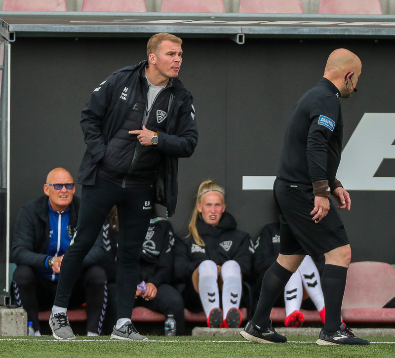 Myndaveisla: Valur sló ÍBV út