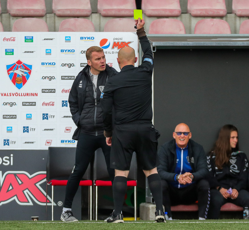 Myndaveisla: Valur sló ÍBV út