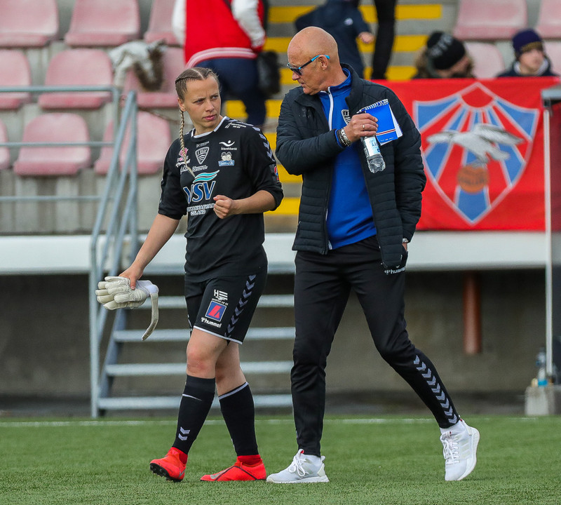 Myndaveisla: Valur sló ÍBV út