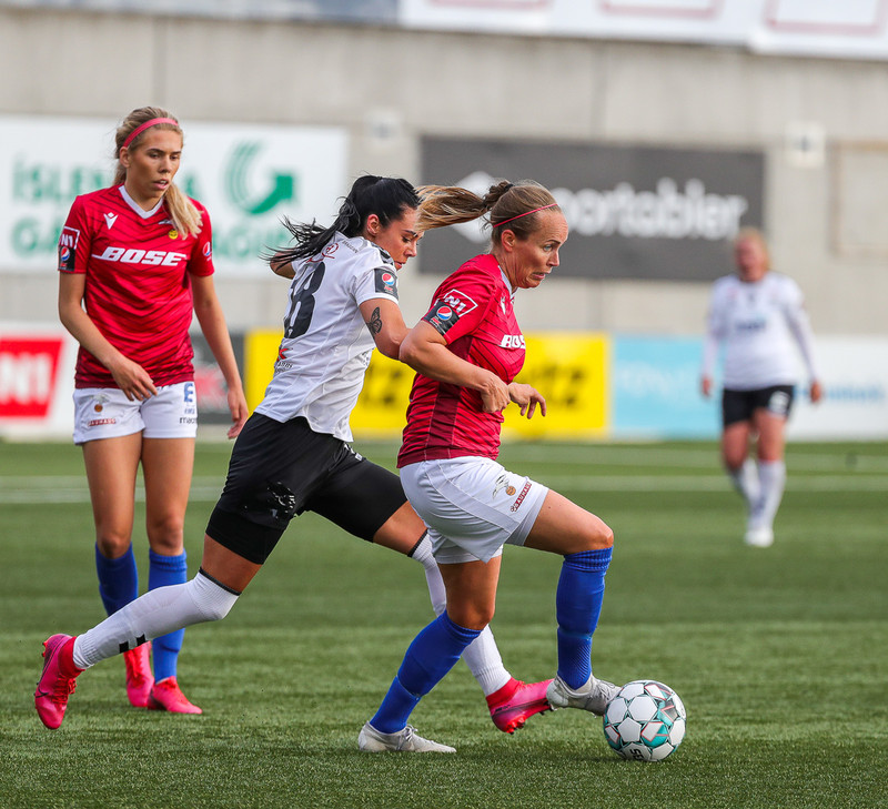 Myndaveisla: Valur sló ÍBV út