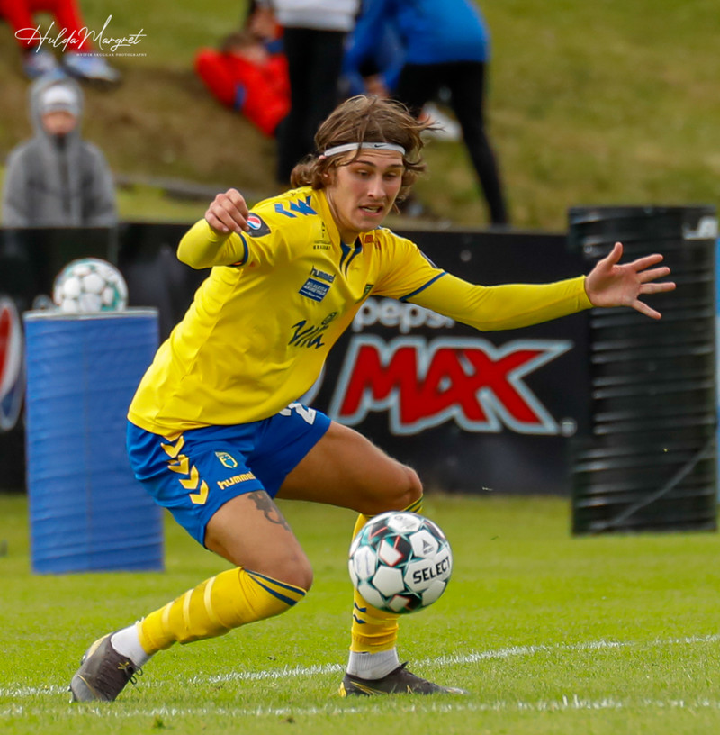 Örvar Eggerts riftir samningi við Fjölni