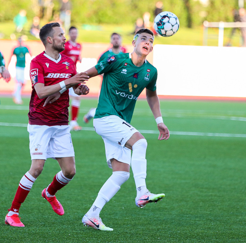 Mér líður mjög vel í tíunni, þar er ég kannski meira í boltanum