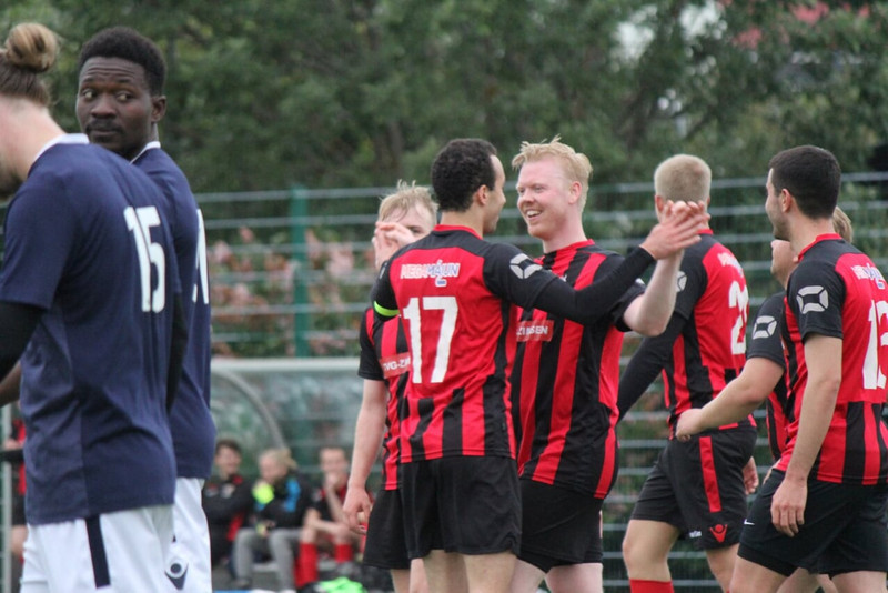 Berserkir unnu 5-0 sigur á Afríku
