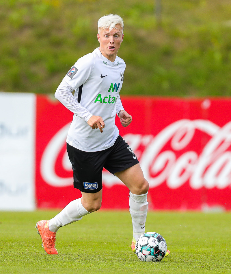 Daníel Hafsteinsson kom FH yfir með athyglisverðu marki.