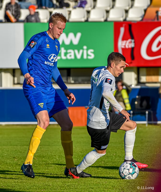 Úr leik í Pepsi Max-deild karla.