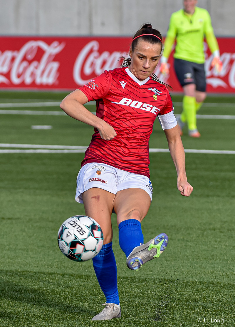 Hallbera Guðný Gísladóttir fyrirliði Vals