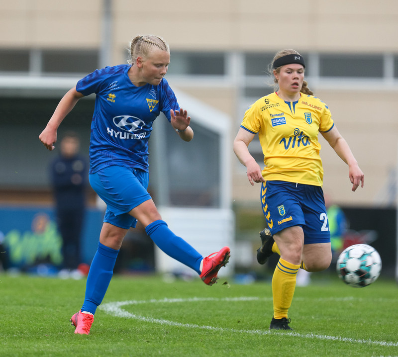 Emelía Óskars til Kristianstad (Staðfest)