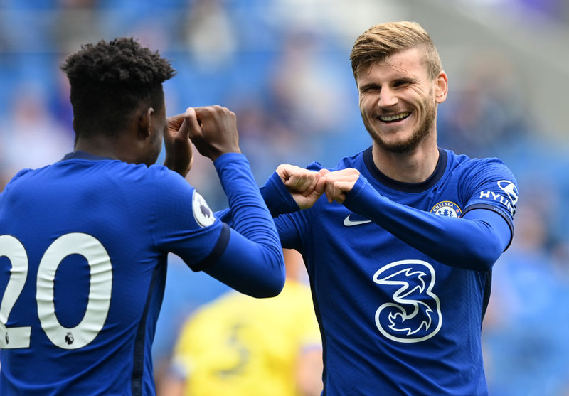 Chelsea er spáð fjórða sæti.