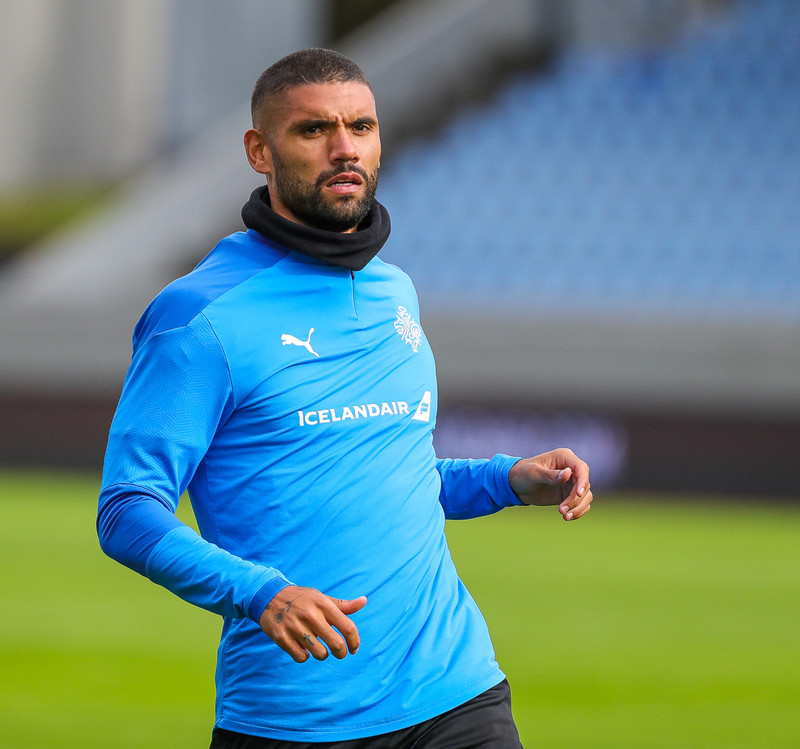 Darmstadt steinlá á heimavelli - Elmar fékk beint rautt