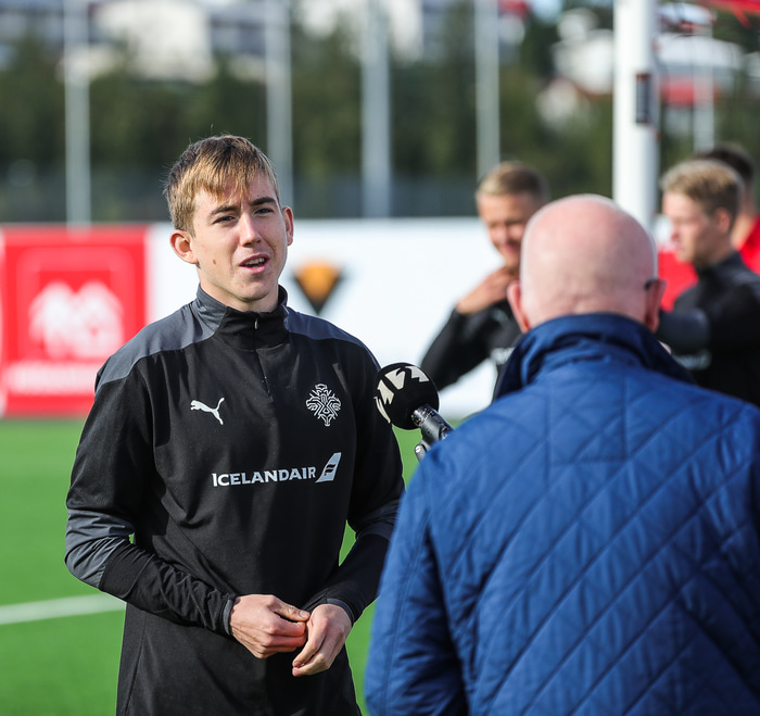 Ísak Bergmann í viðtali.
