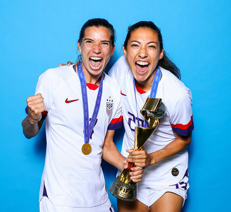 Tobin Heath og Christen Press.