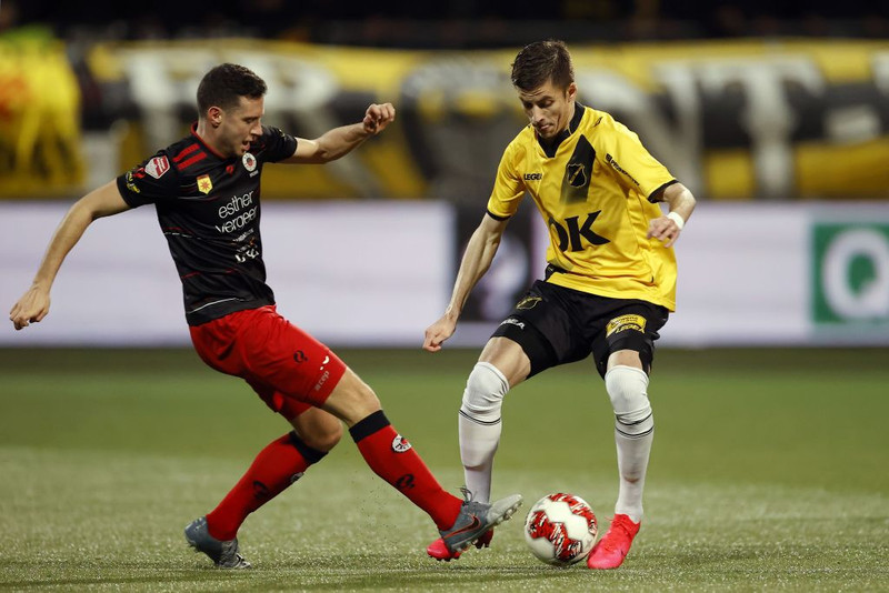 Nottingham keypti miðvörð af PSG - Aina til Fulham (Staðfest)
