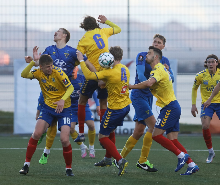 Úr leik Gróttu og Fjölnis í gær.